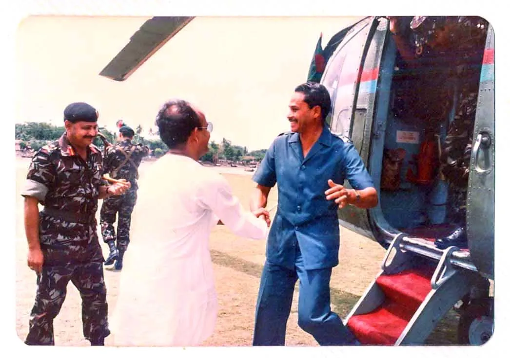 Anwar Hossain Manju photo 28